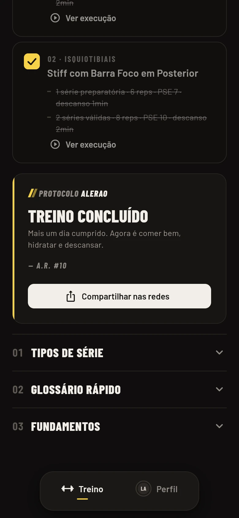 Cartão de treino concluído com o botão Compartilhar nas redes